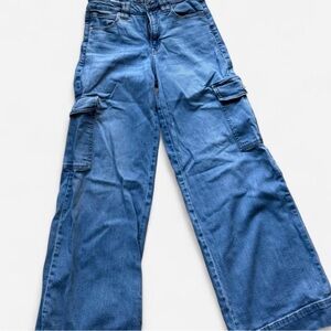 Cargo Jeans- American Eagle- Medium Wash